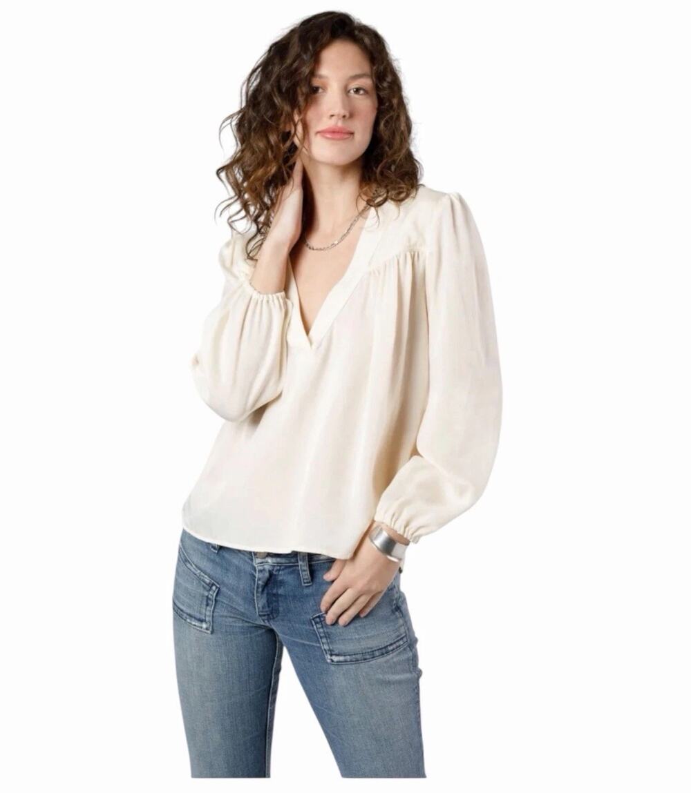 Band of the Free NWT Cash Ivory V Neck Billowy Long Sleeve Boho Blouse XS